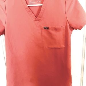 Coral Figs in  Casma XXS top and Yola bottoms in XXS regular length